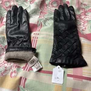 UGG Black Leather Gloves with Knit Trim